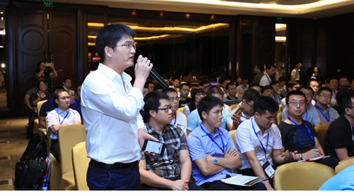 專業(yè)聽(tīng)眾與演講嘉賓深入交流